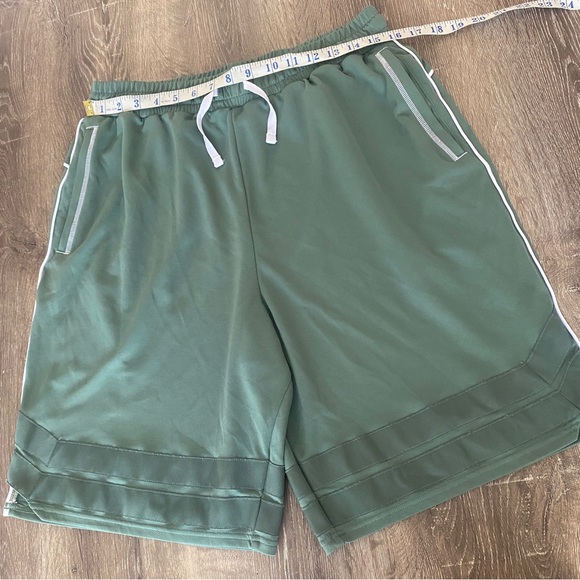 Gymshark Seafoam Green Basketball Shorts - Picture 8 of 11